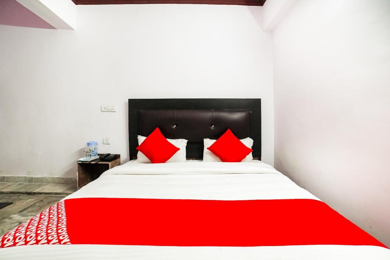 Oyo Hotel Konark Inn Bareli Zewnętrze zdjęcie