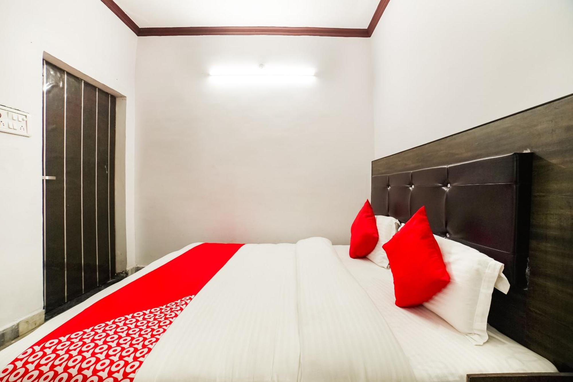 Oyo Hotel Konark Inn Bareli Zewnętrze zdjęcie